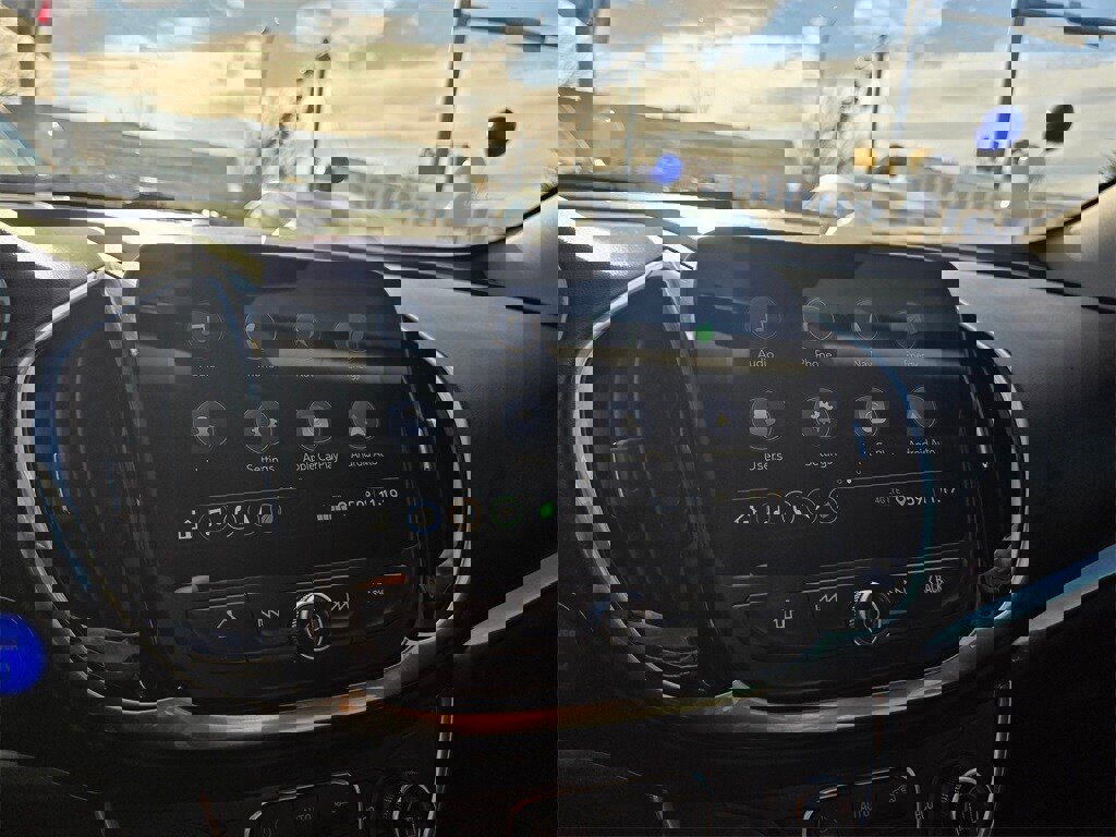 Used 2019 Chevrolet Volt Premier w/ Driver Confidence II Package image 15