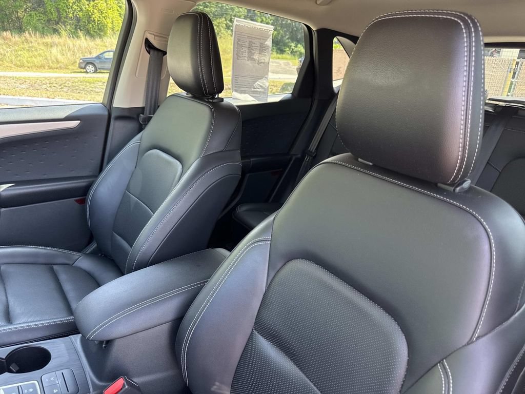 Used 2020 Ford Escape SEL FWD image 21