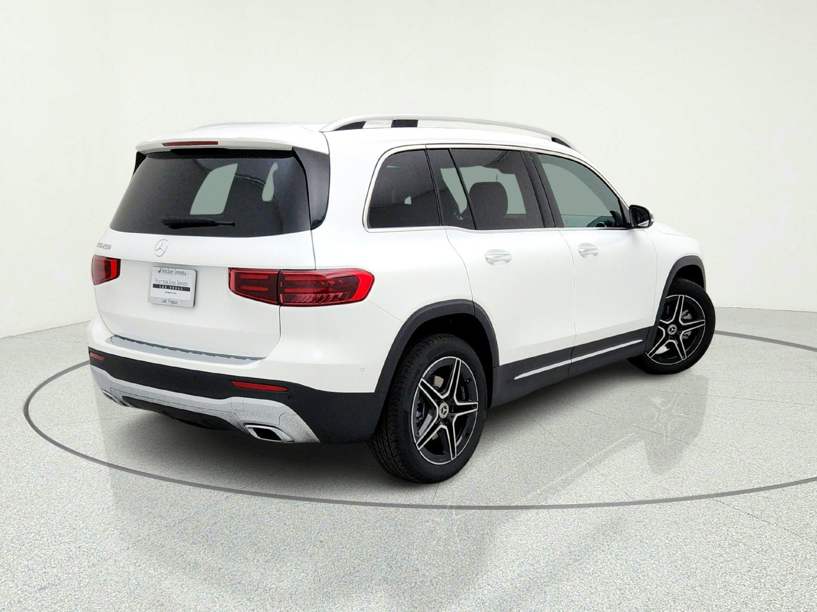 New 2026 Mercedes-Benz GLB 250 image 9