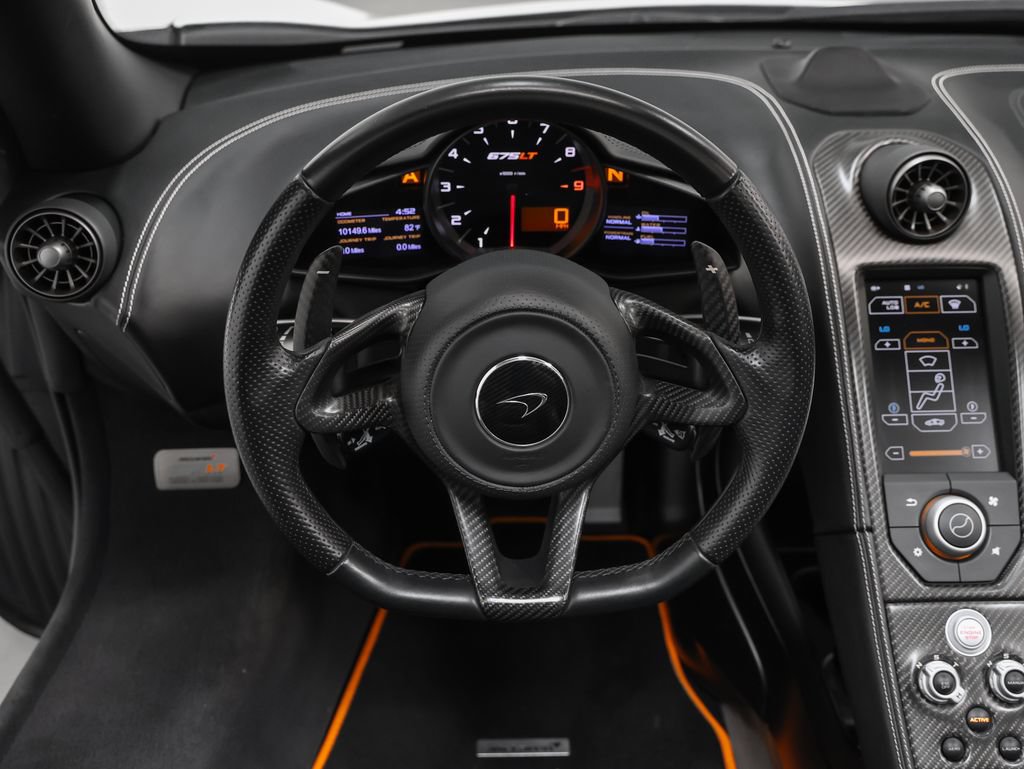 Used 2016 McLaren 675LT Spider RWD image 51