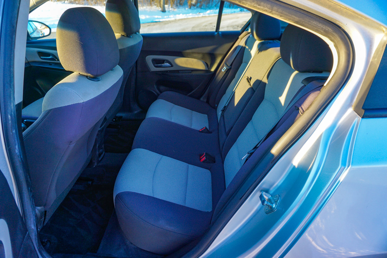 Used 2014 Chevrolet Cruze LS image 18