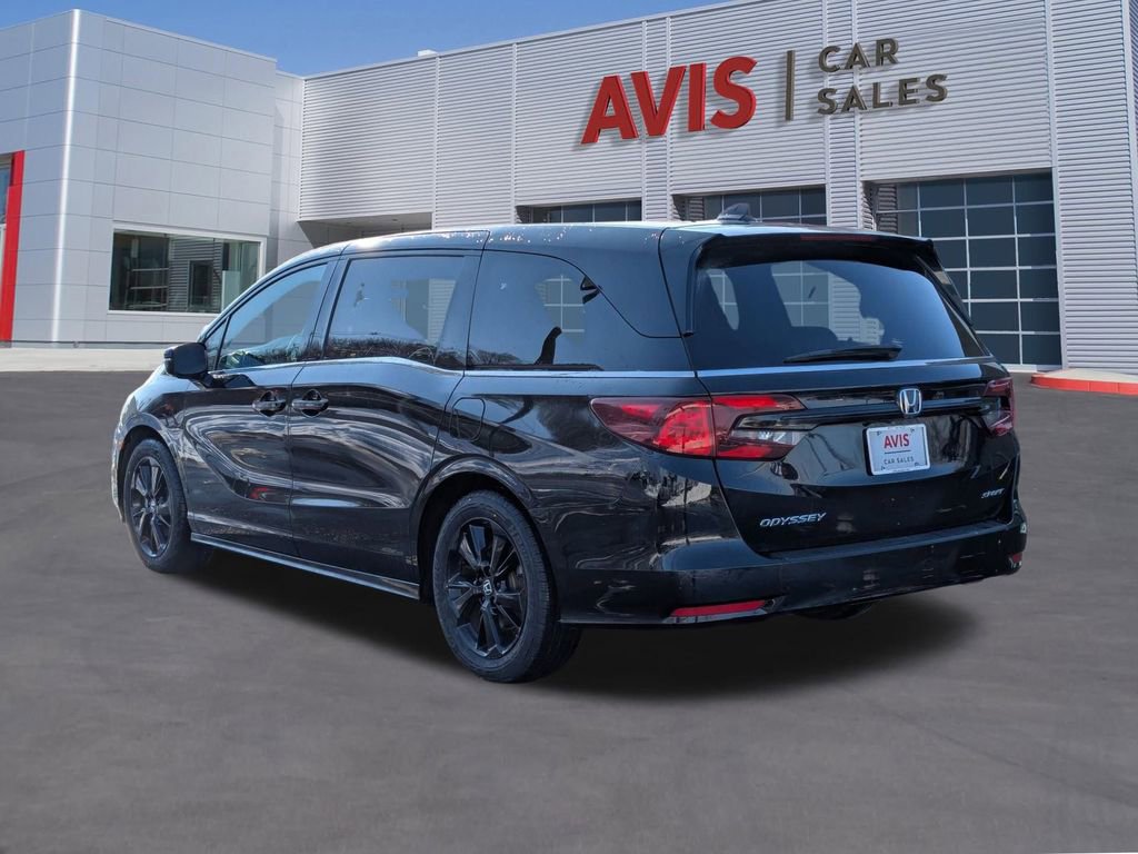 Used 2024 Honda Odyssey Sport image 3