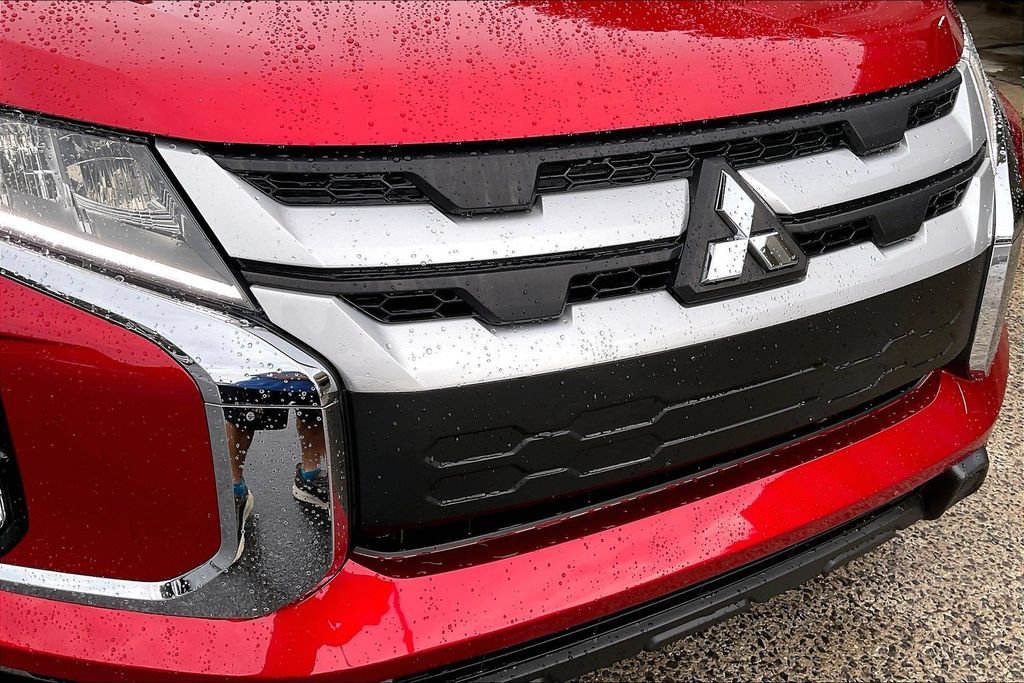 Used 2021 Mitsubishi Outlander Sport ES AWD/4WD image 29
