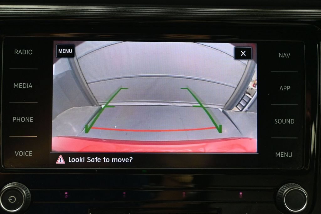 Used 2021 Volkswagen Passat 2.0T R-Line FWD image 12