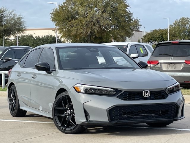 Used 2025 Honda Civic Sport image 2