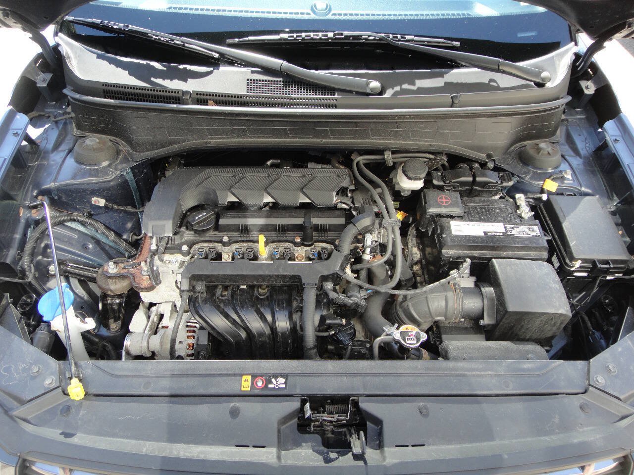 Used 2023 Hyundai Venue Limited FWD image 15