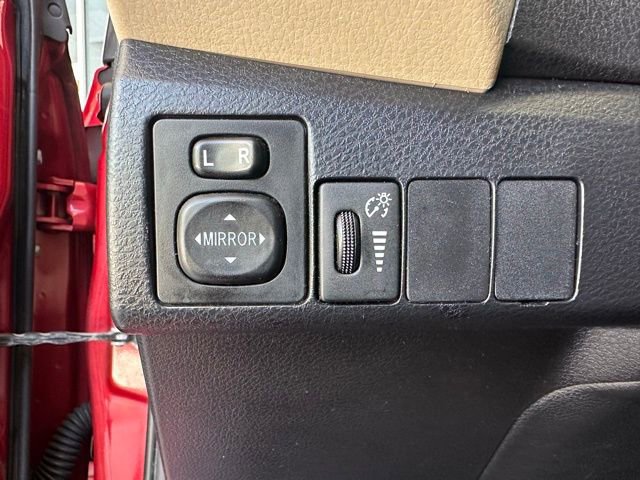 Used 2014 Toyota Corolla LE FWD image 9