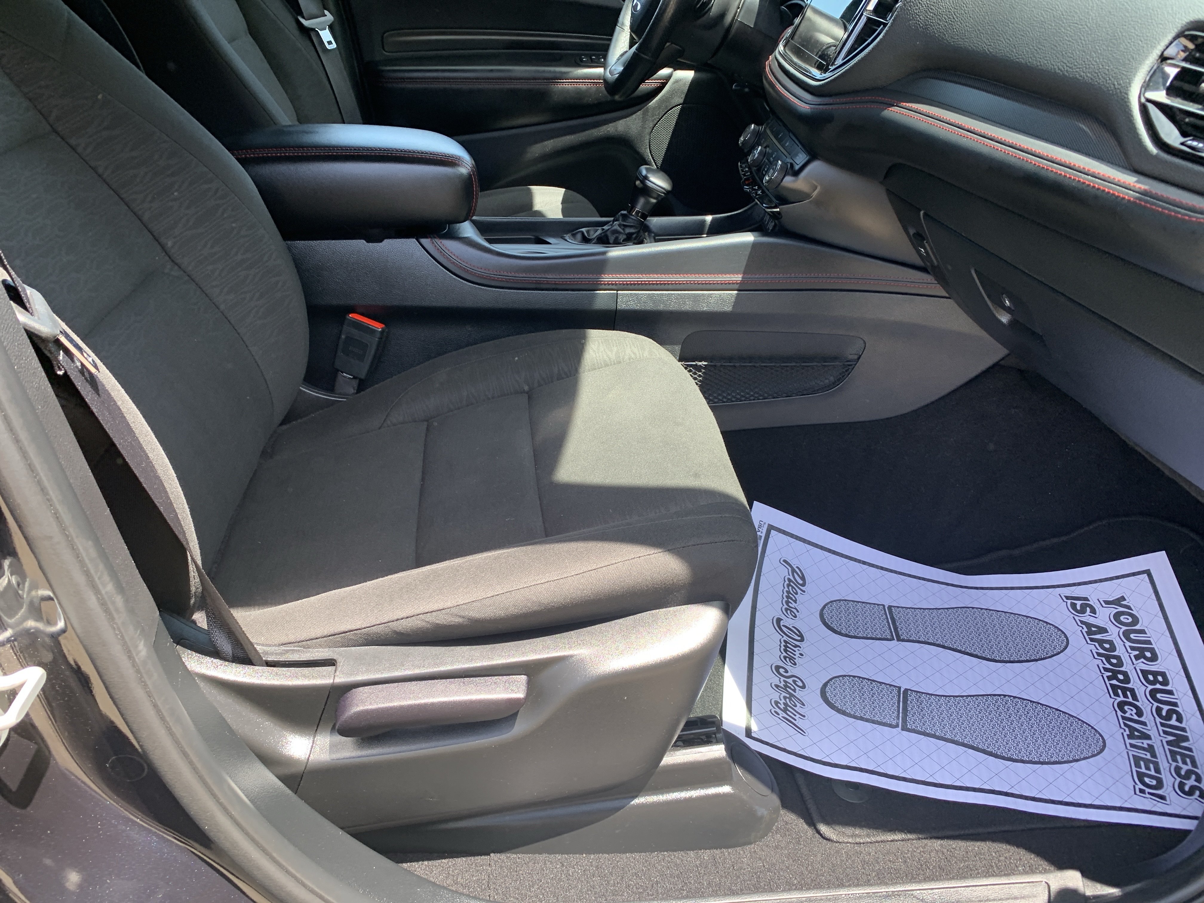 Used 2025 Dodge Durango GT RWD image 40