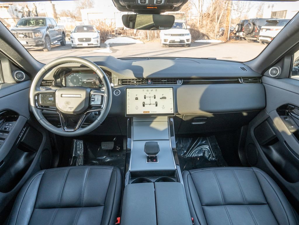Certified 2025 Land Rover Range Rover Evoque S image 18