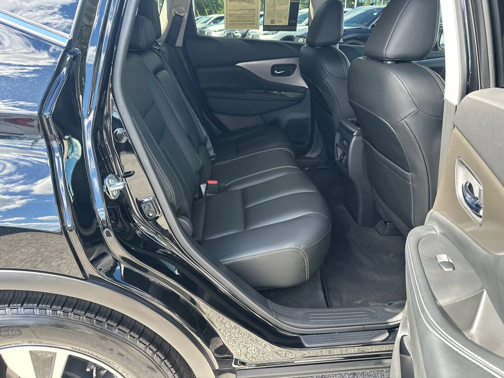 Used 2024 Nissan Murano SV FWD image 13