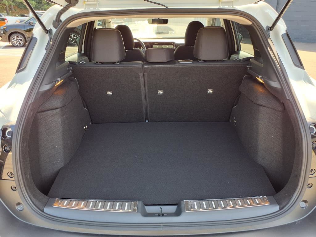 New 2025 Nissan Kicks SV w/ SV Premium Package image 26