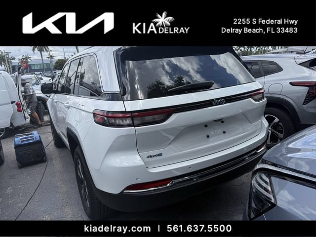 Used 2023 Jeep Grand Cherokee 4WD 4xe image 8