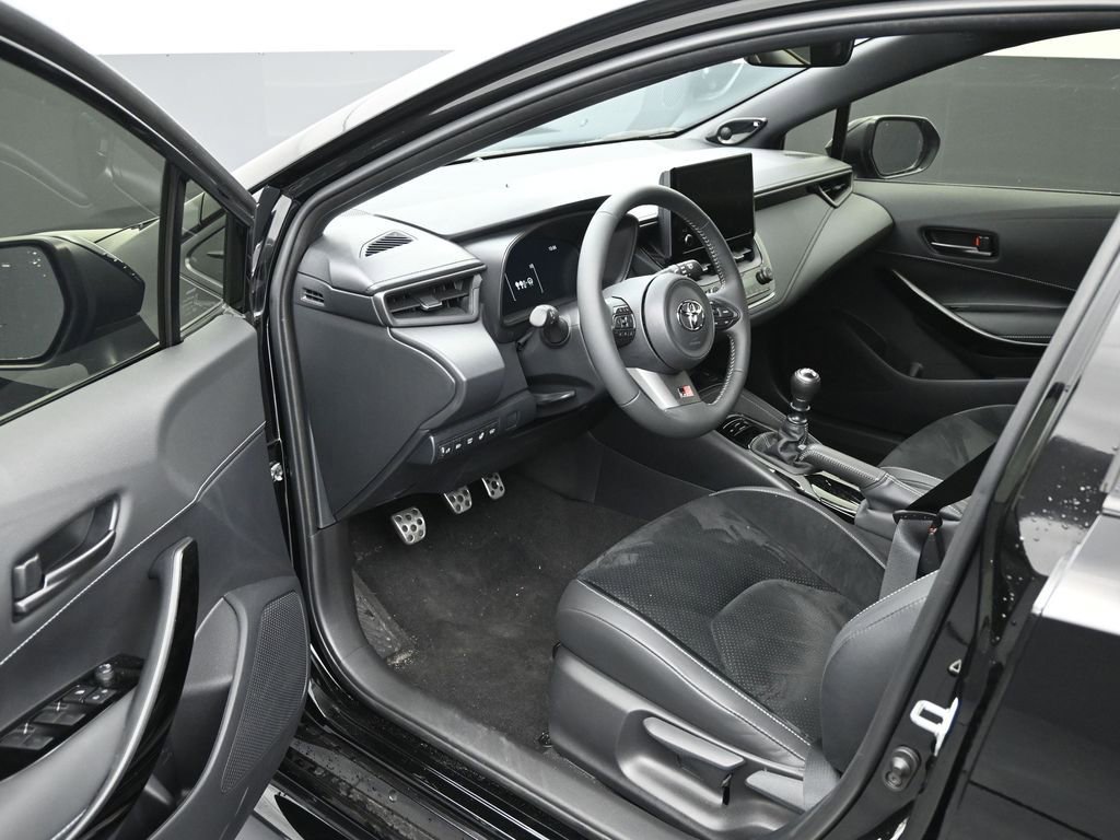 Used 2025 Toyota Corolla Premium image 10