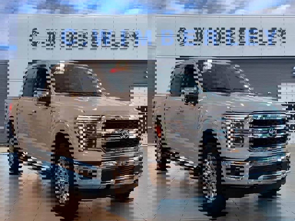 Certified 2025 Ford F150 Lariat w/ Equipment Group 501A Mid video 1