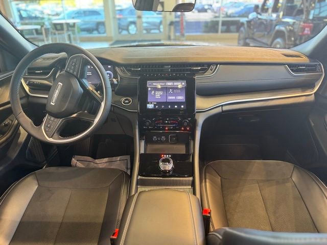 New 2025 Jeep Grand Cherokee L Altitude image 23