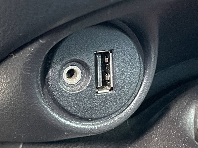 Used 2015 Nissan Juke SV w/ Technology Package FWD image 20