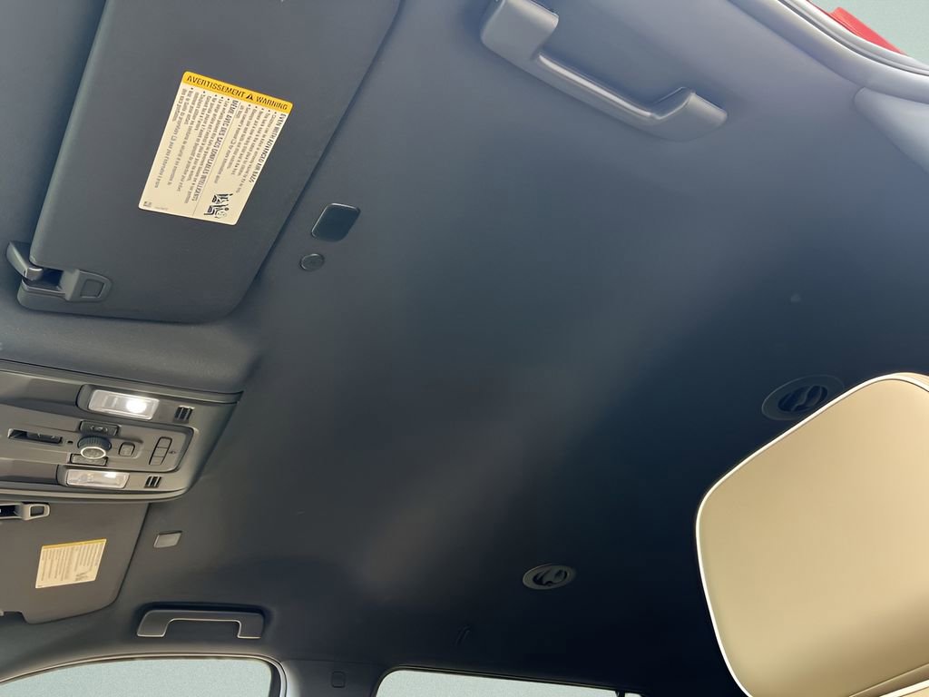 Used 2024 Chevrolet Suburban Premier image 26