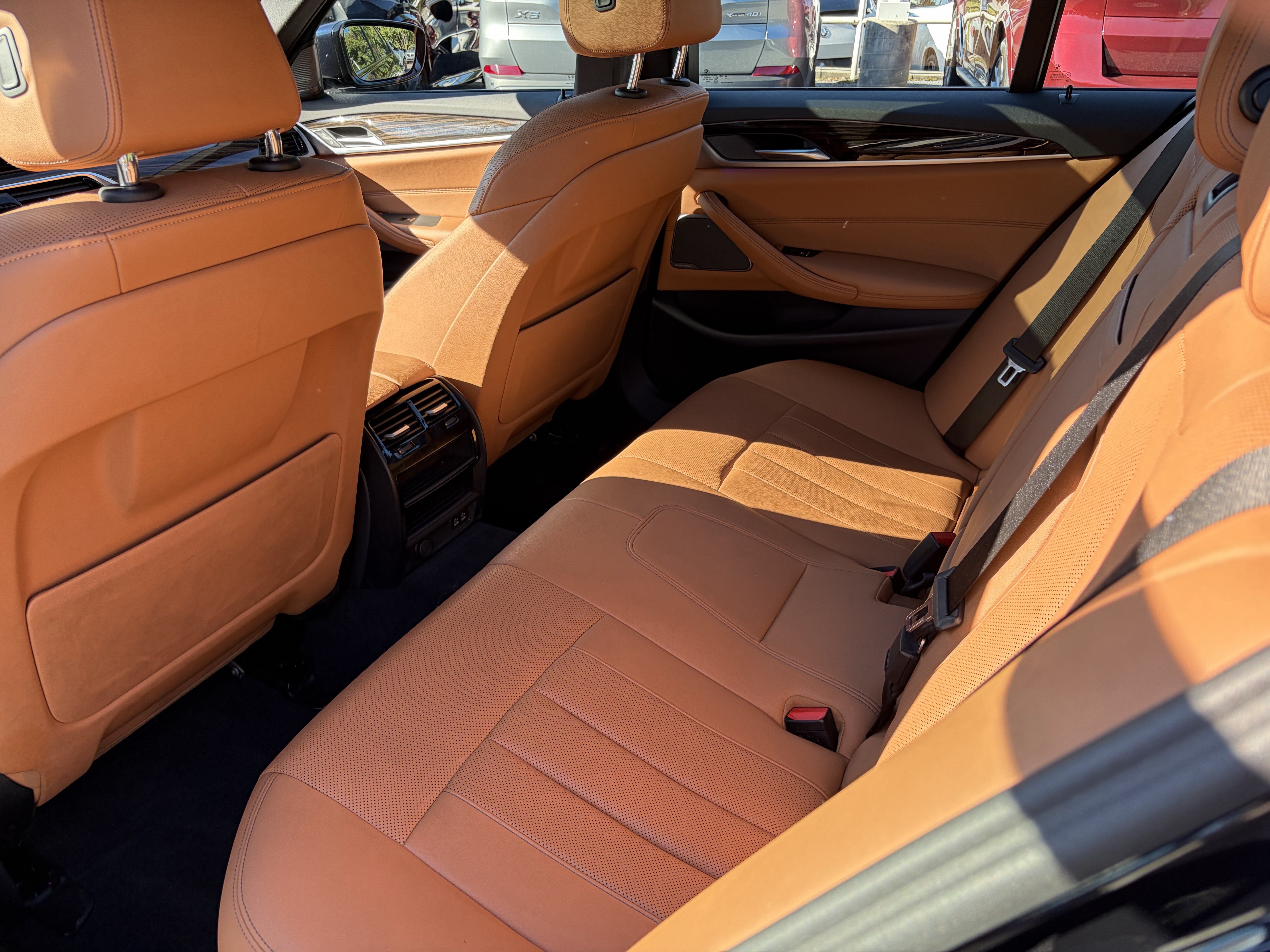 Certified 2023 BMW 530i xDrive w/ M Sport Package AWD/4WD image 16