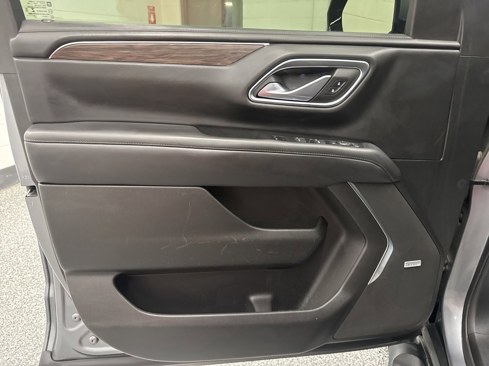 Used 2021 Chevrolet Tahoe Z71 w/ Rear Media and Nav Package image 12