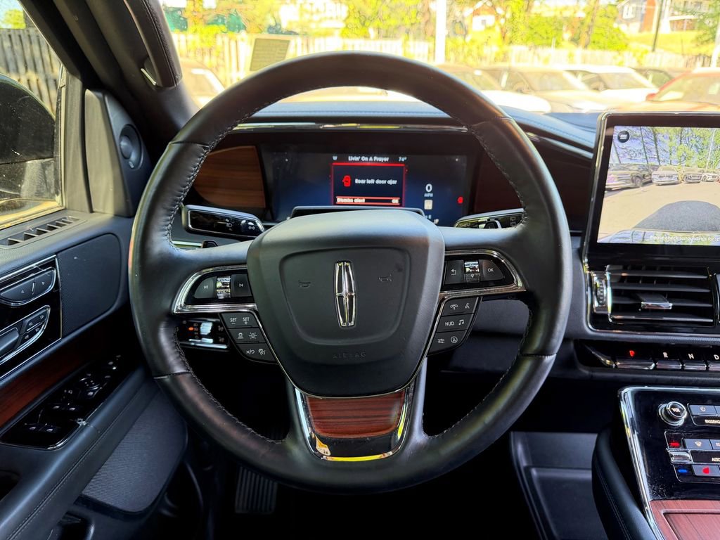 Certified 2024 Lincoln Navigator L Reserve AWD/4WD image 24