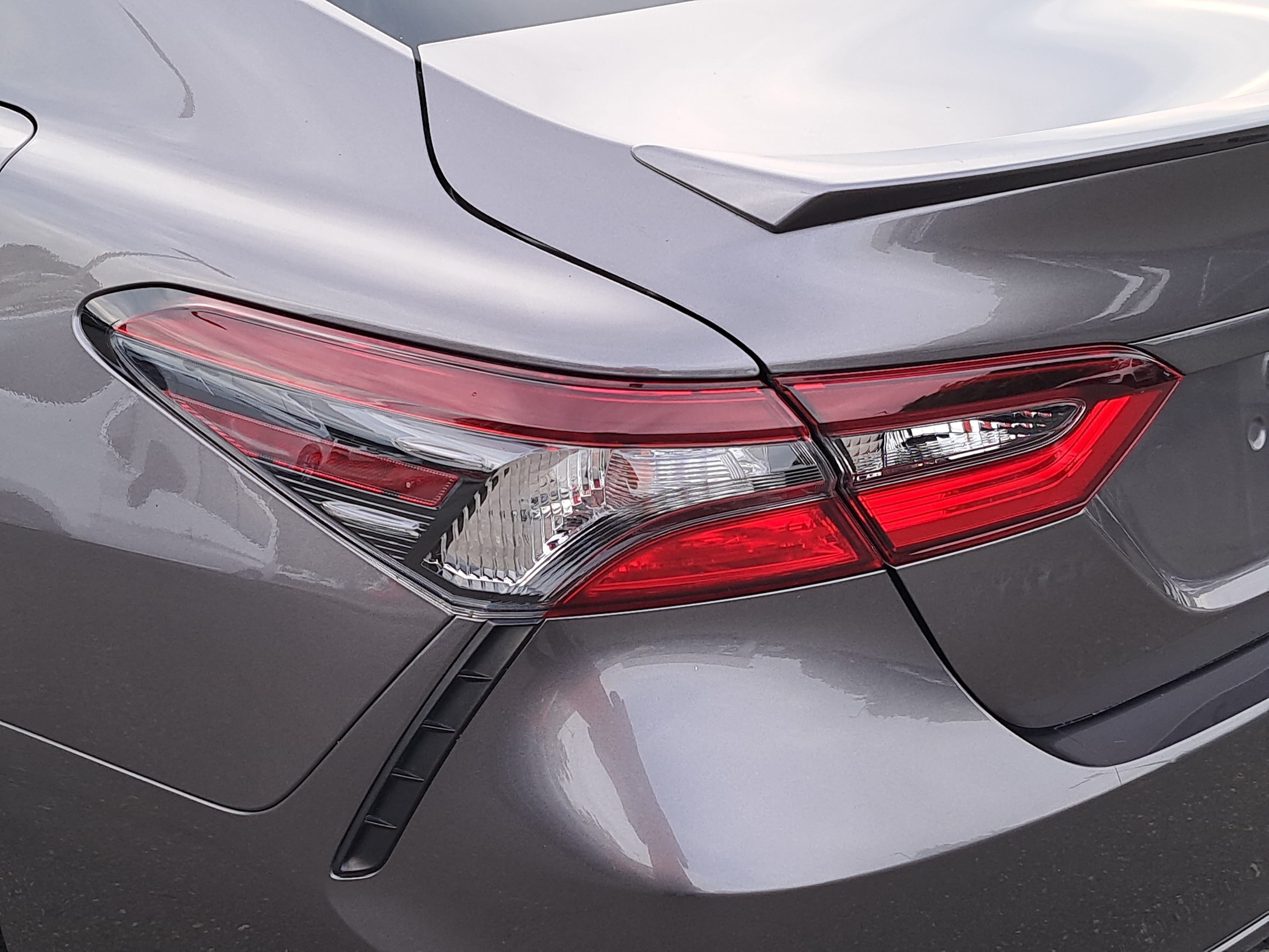 Used 2022 Toyota Camry SE FWD image 32