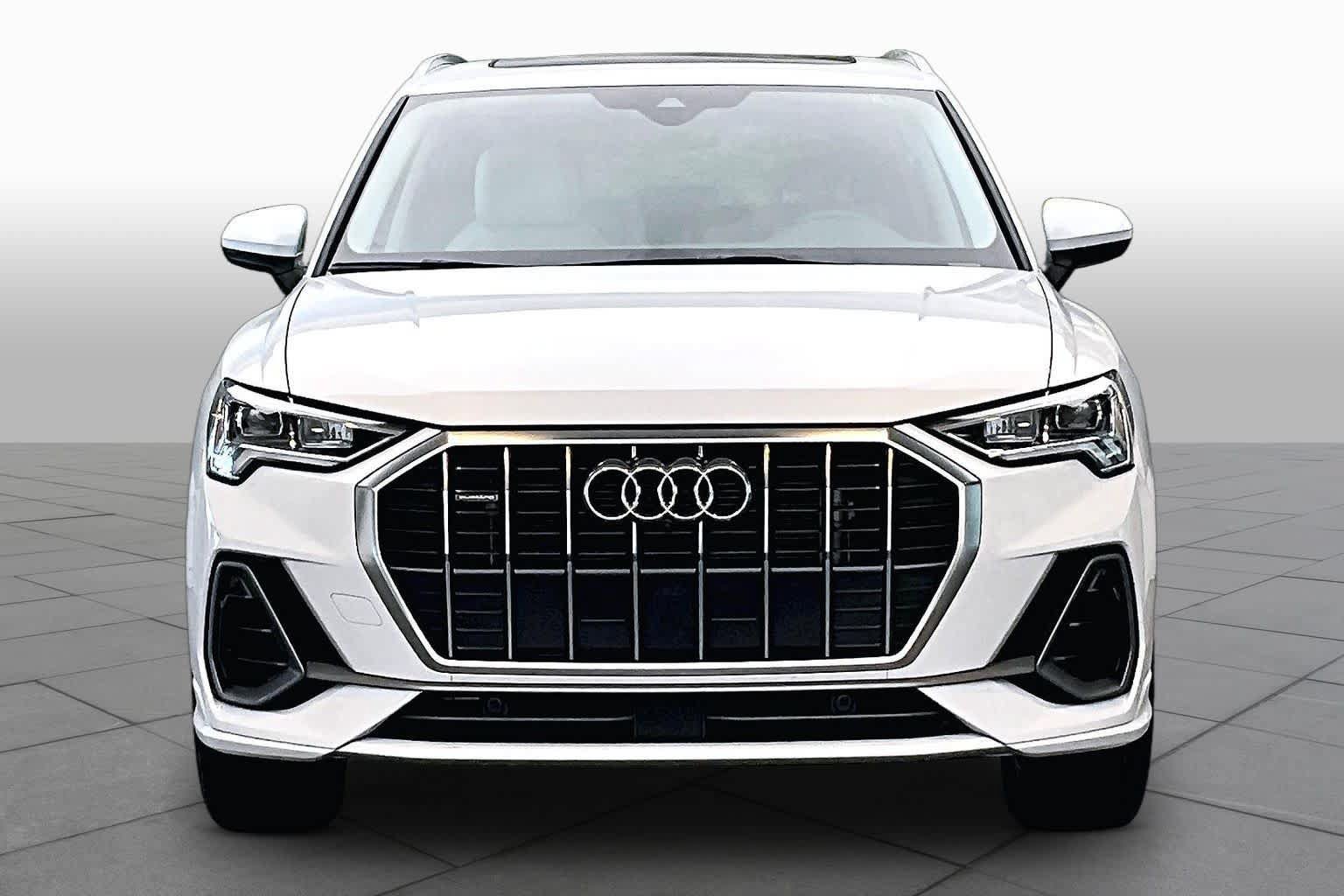 Used 2022 Audi Q3 2.0T Premium Plus w/ Premium Plus Package AWD/4WD image 4