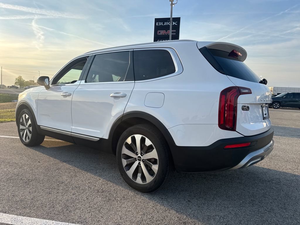 Used 2022 Kia Telluride EX w/ EX Premium Package FWD image 7