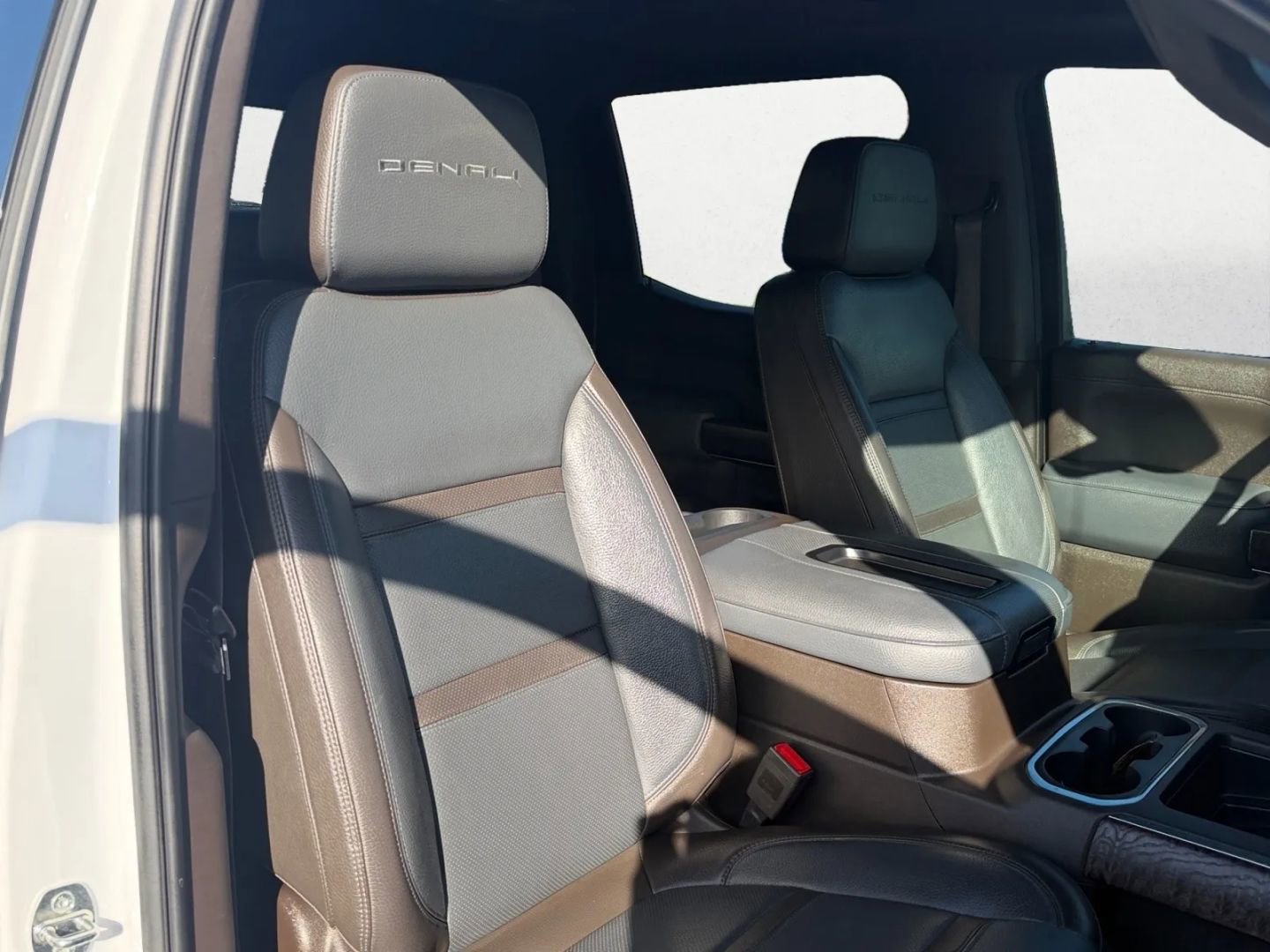 Used 2022 GMC Sierra 1500 Denali w/ Denali Reserve Package image 31