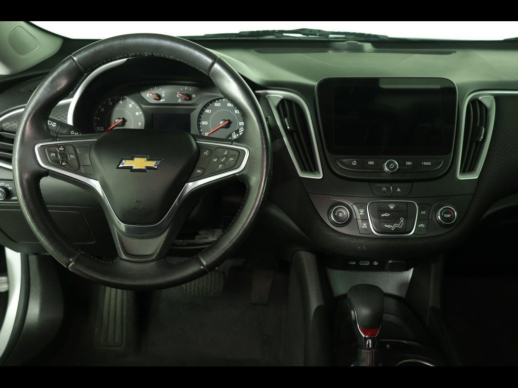 Used 2022 Chevrolet Malibu RS FWD image 13