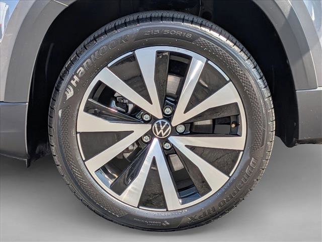 Used 2022 Volkswagen Taos SE image 22