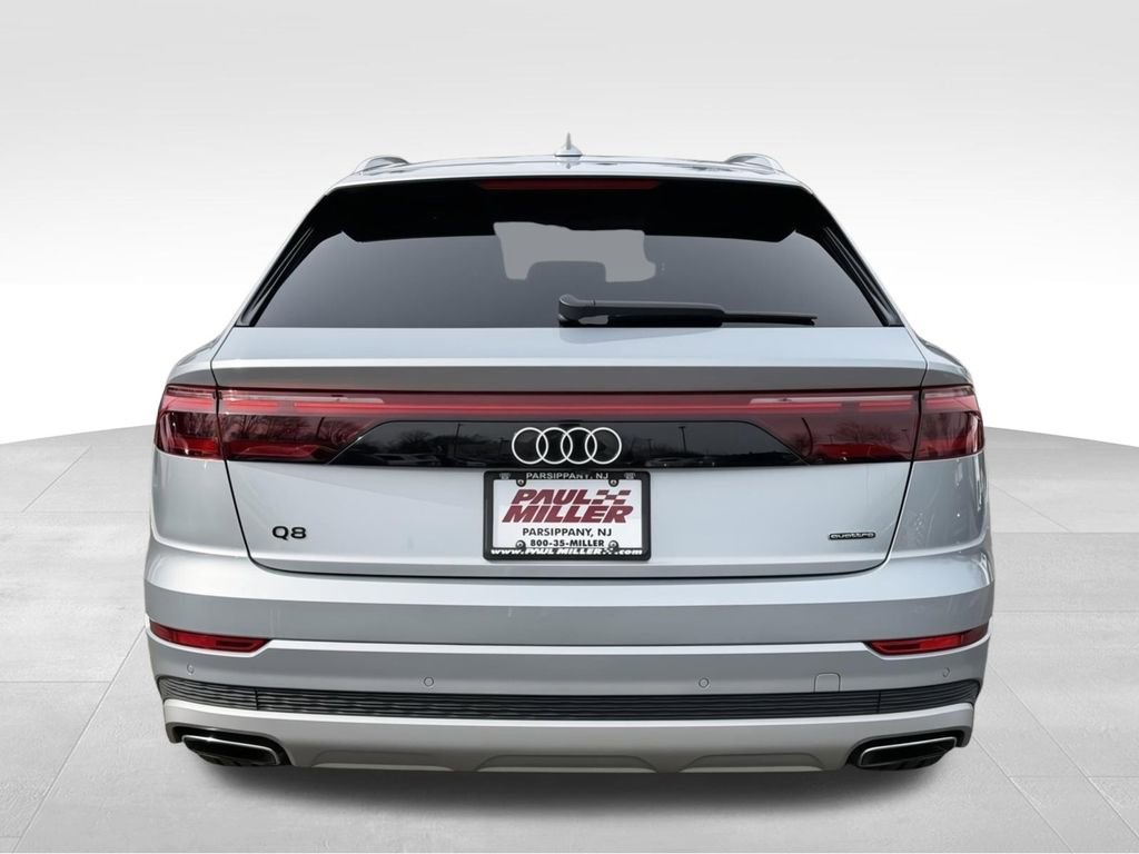 Used 2025 Audi Q8 Premium w/ Convenience Package AWD/4WD image 6