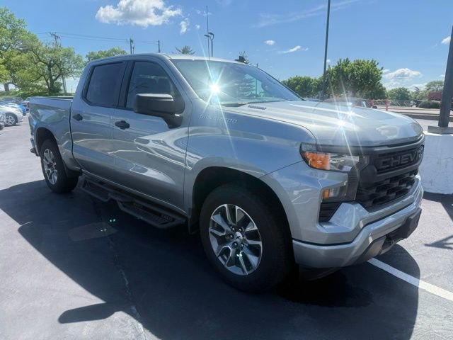 Used 2025 Chevrolet Silverado 1500 Custom AWD/4WD image 4