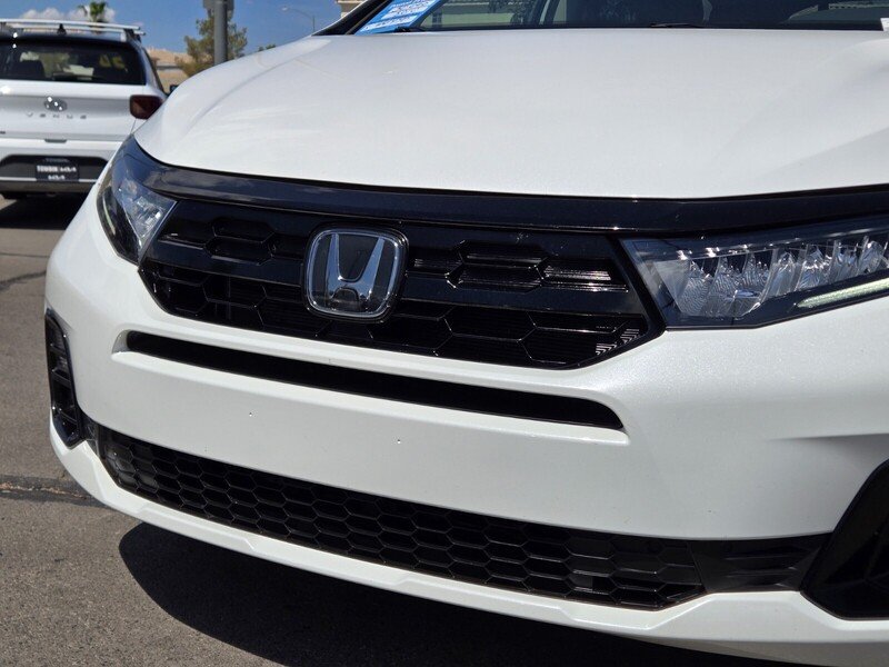Used 2025 Honda Odyssey Elite image 9