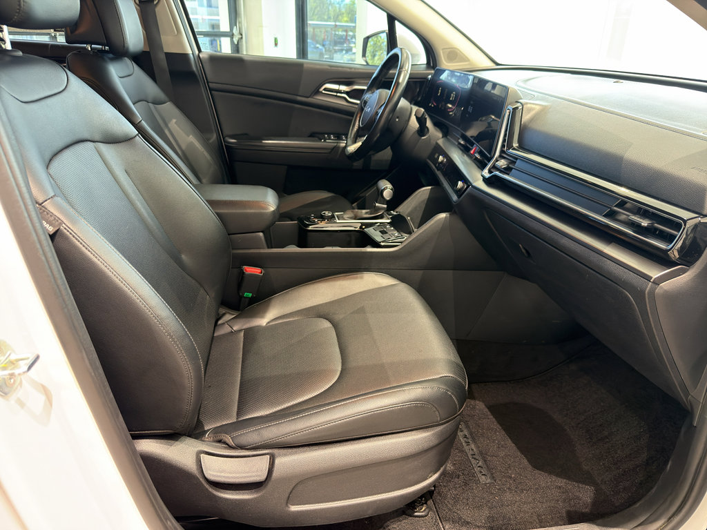 Certified 2024 Kia Sportage EX image 25