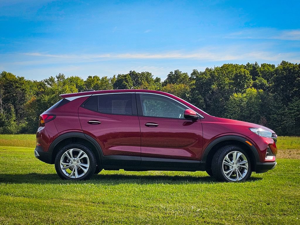 Used 2023 Buick Encore GX Preferred w/ Cold Weather Comfort Package AWD/4WD image 3
