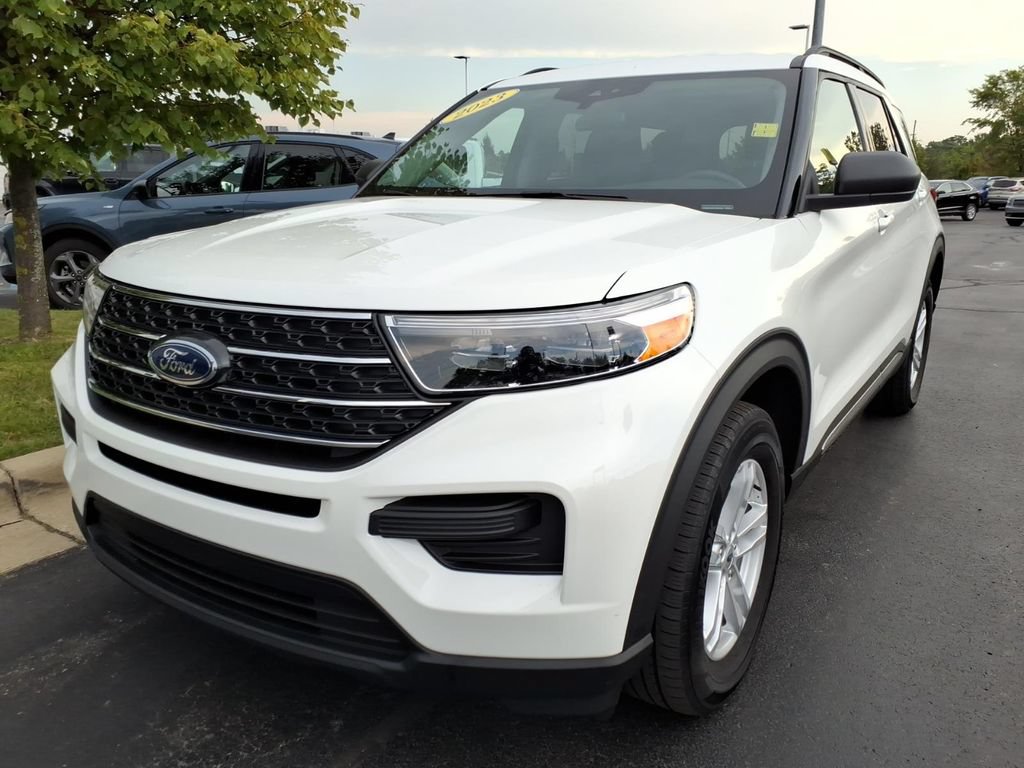 Used 2023 Ford Explorer XLT w/ Class IV Trailer Tow Package
