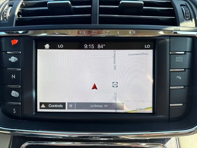 Used 2017 Lincoln Continental Select FWD image 24