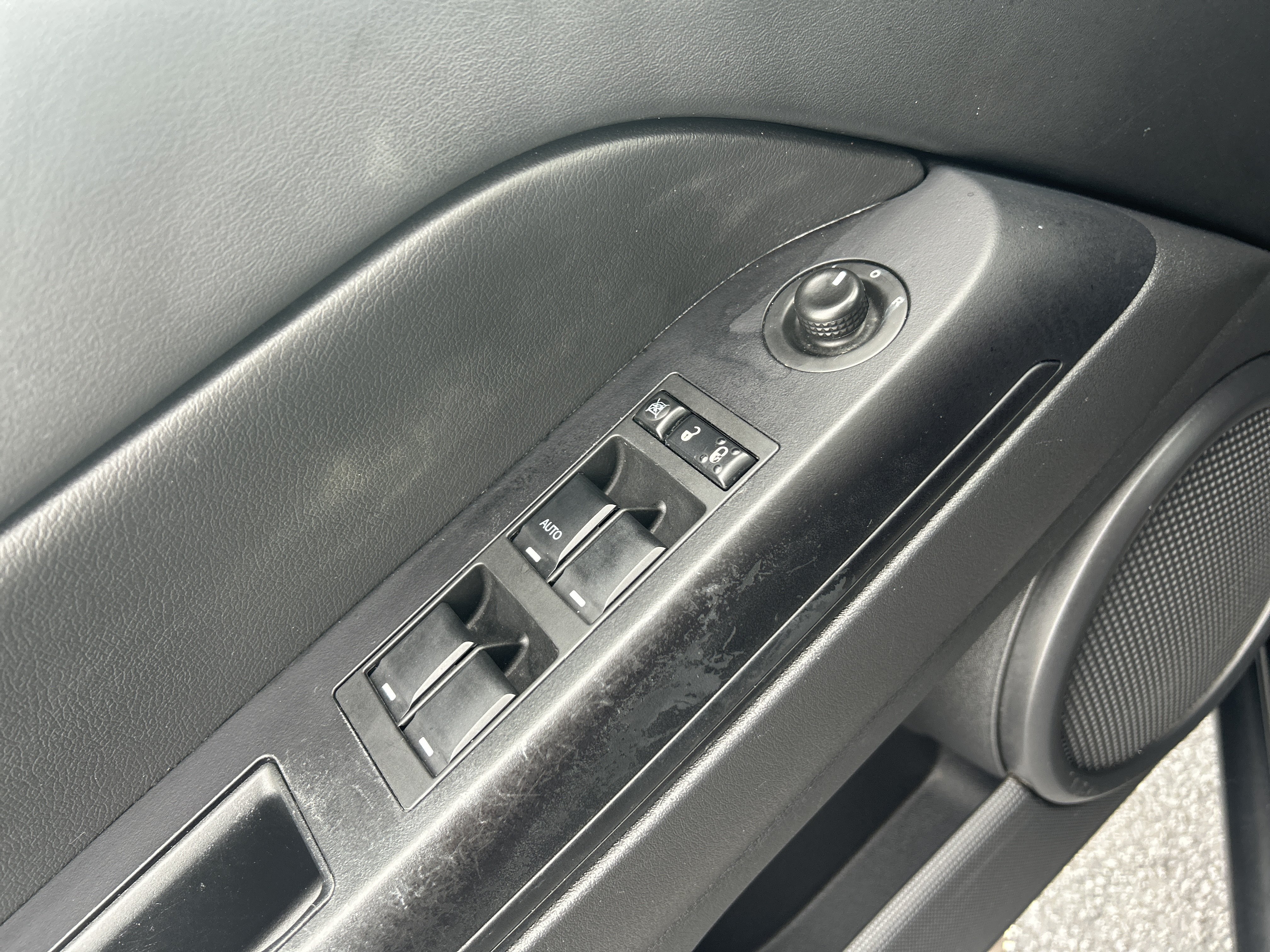 Used 2017 Jeep Compass Sport w/ Power Value Group FWD image 23