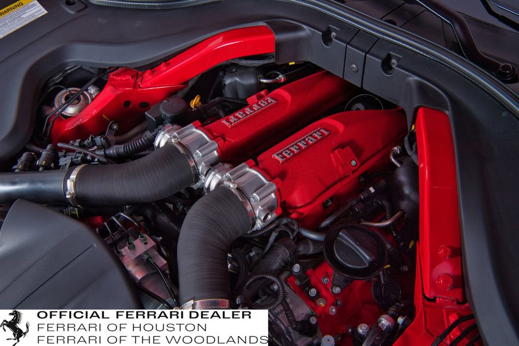 Used 2019 Ferrari Portofino image 31