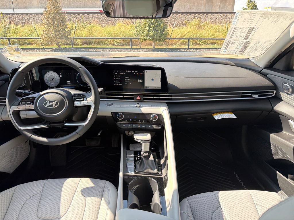 New 2026 Hyundai Elantra Limited FWD image 20
