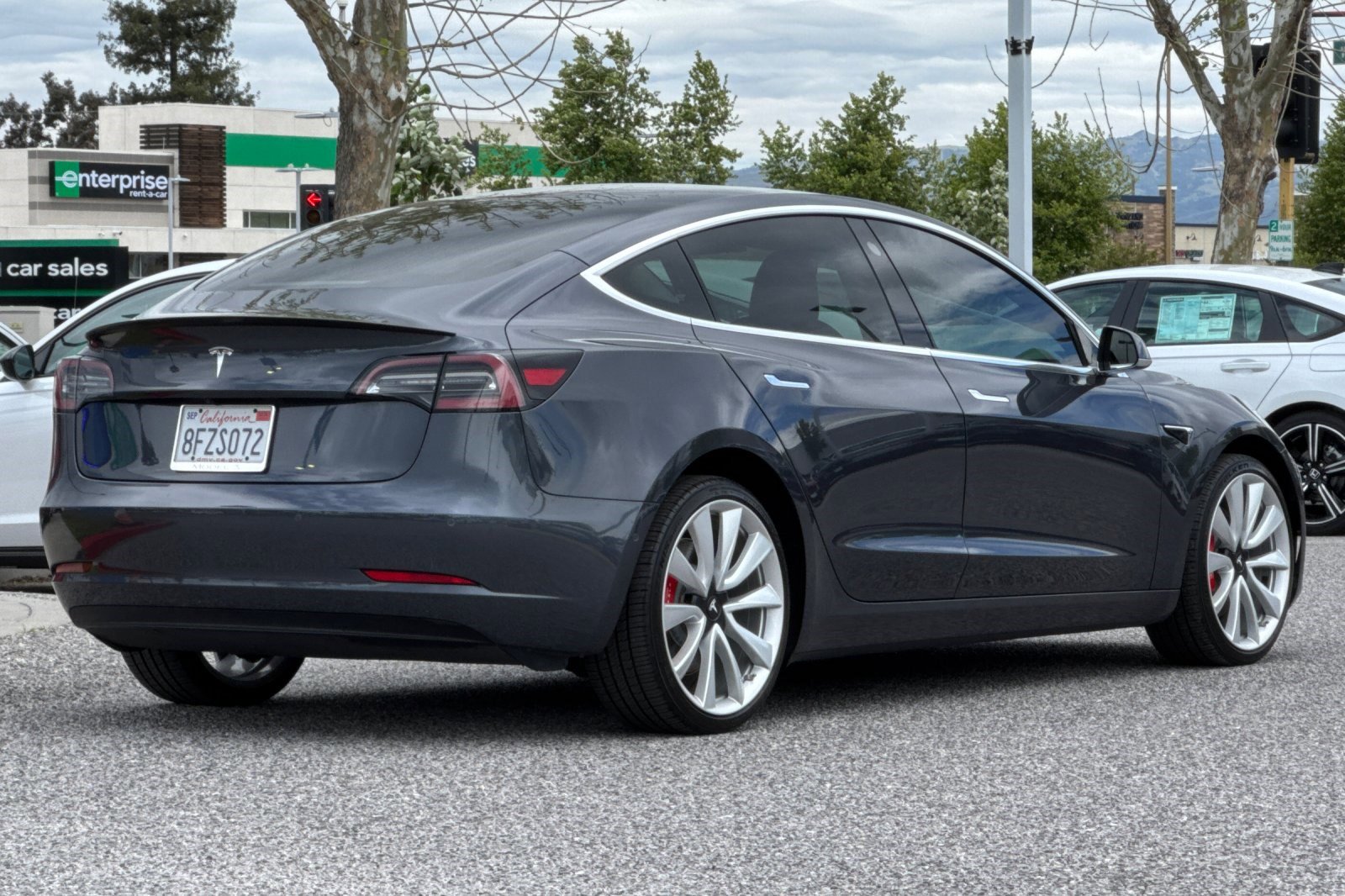 Used 2018 Tesla Model 3 Performance image 8