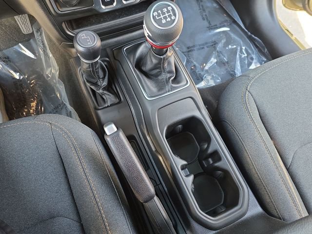 Used 2025 Jeep Wrangler Sport image 34