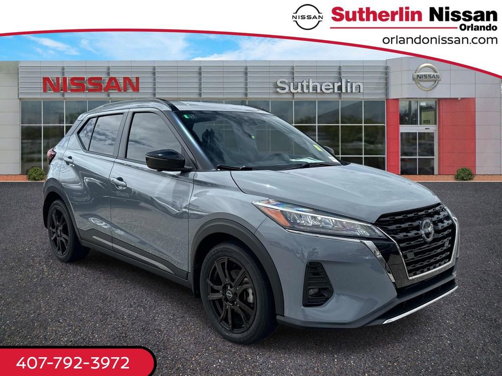 Used 2023 Nissan Kicks SR w/ SR Premium Package FWD image 1