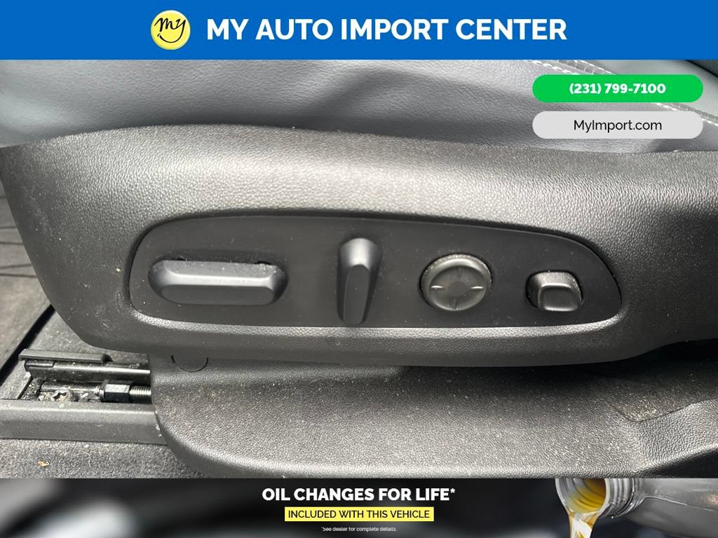 Used 2021 Buick Enclave Premium w/ Sun and Sites Package AWD/4WD image 11
