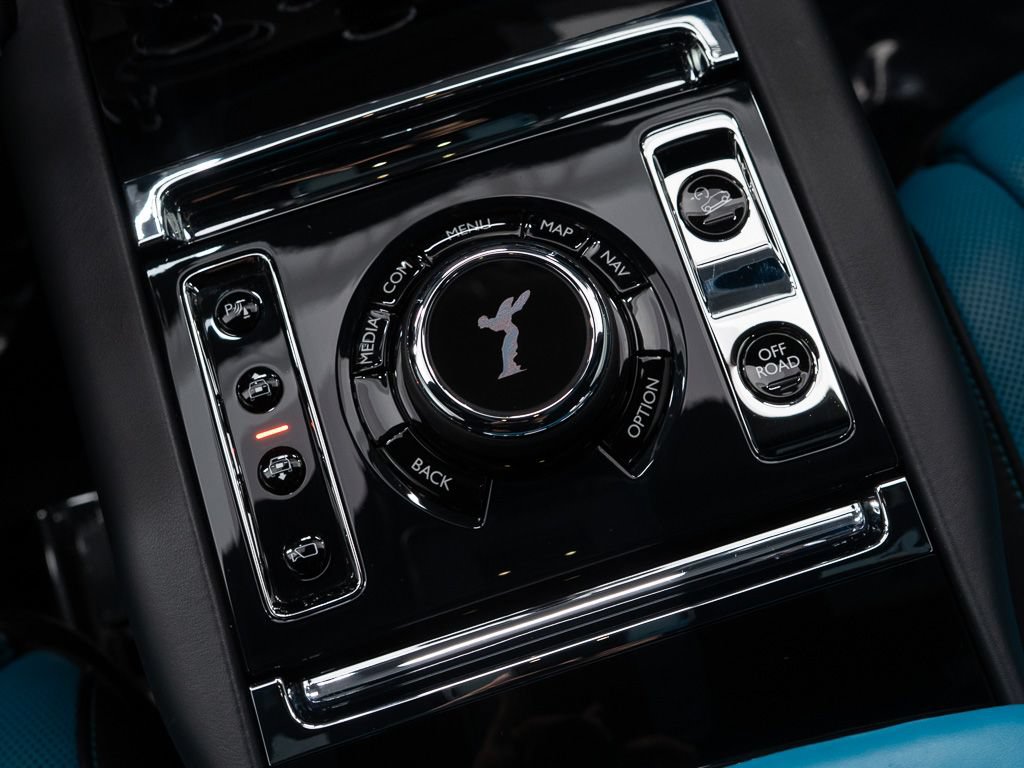 Used 2024 Rolls-Royce Cullinan w/ Cullinan Package AWD/4WD image 42