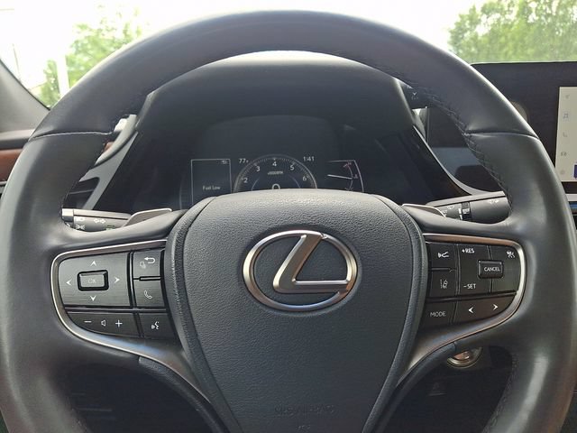 Used 2024 Lexus ES 350 w/ Premium Package FWD image 19