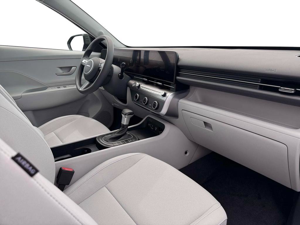 Used 2026 Hyundai Kona SE image 13