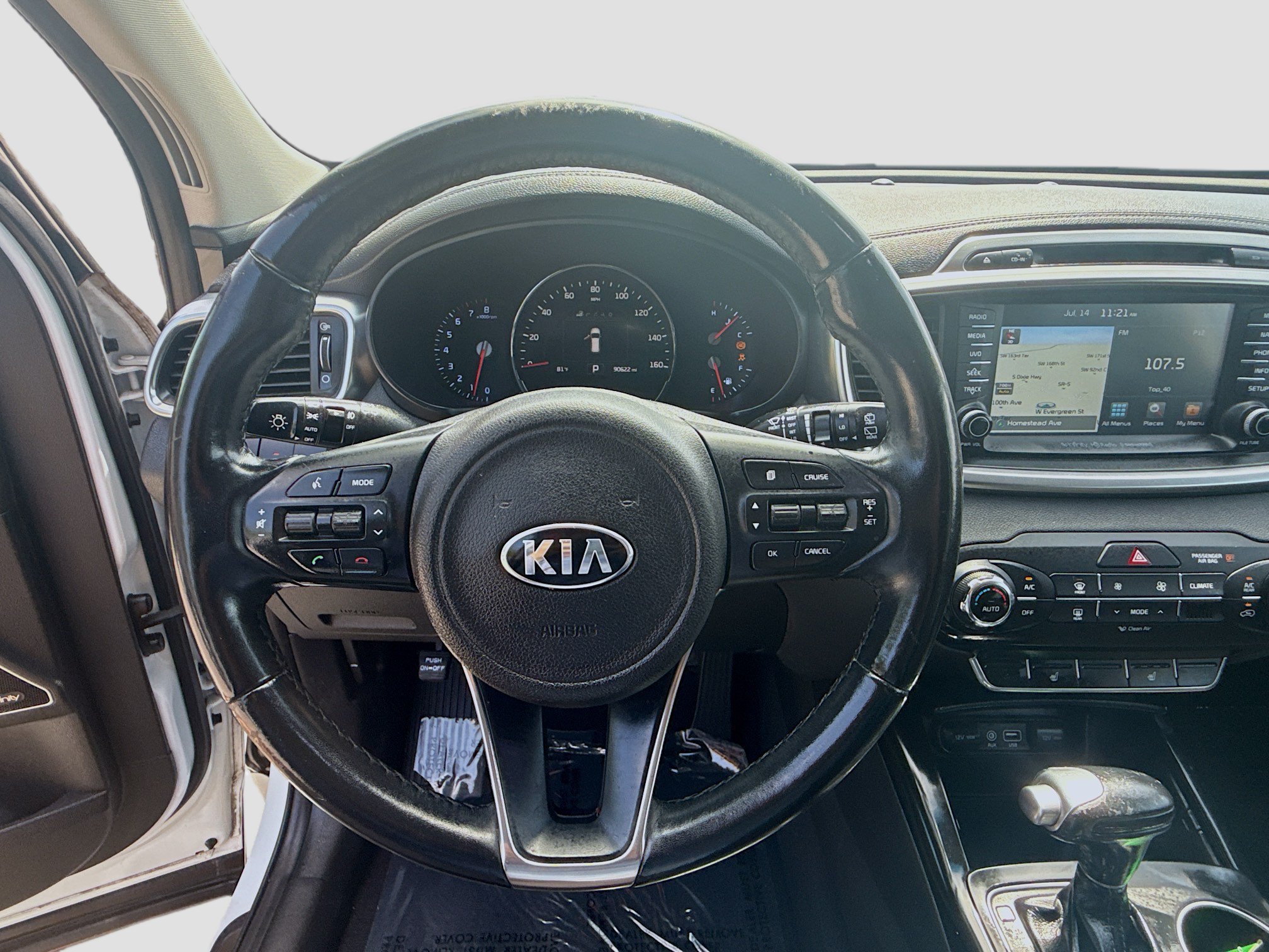 Used 2017 Kia Sorento SX FWD image 8