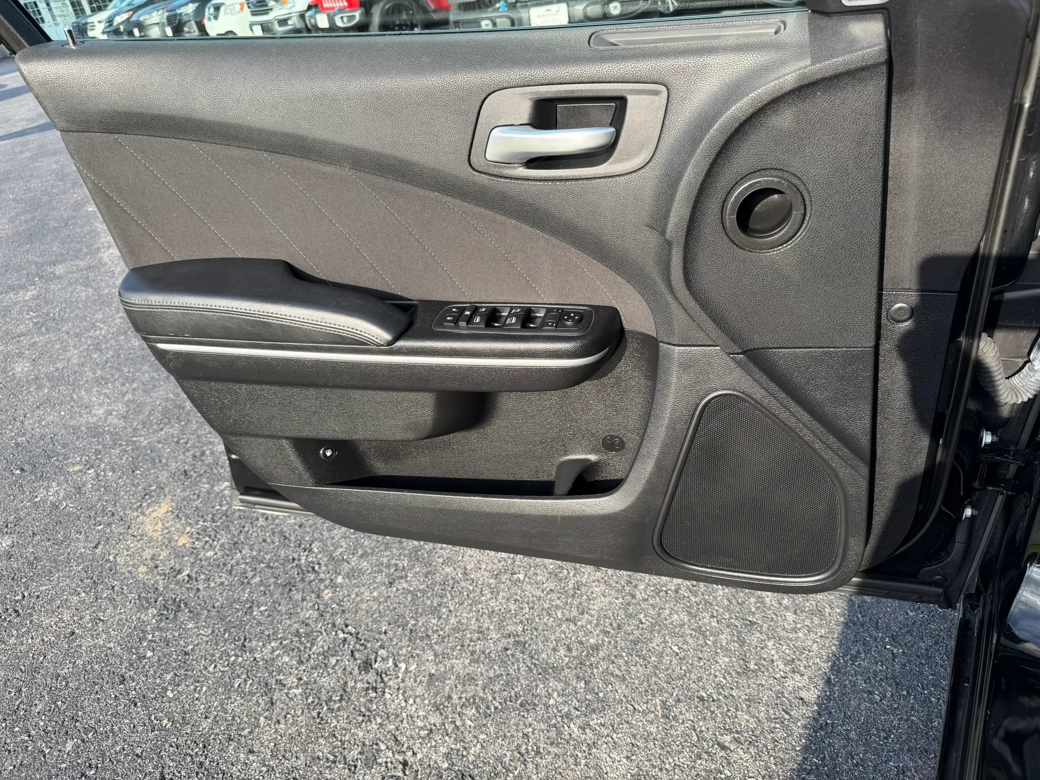 Used 2019 Dodge Charger SXT AWD/4WD image 11