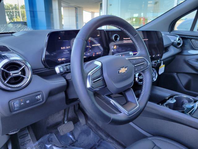 Used 2025 Chevrolet Blazer EV LT AWD/4WD image 15